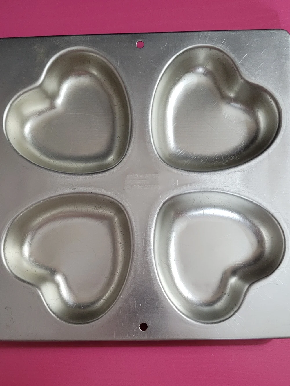Vintage Wilton Small Four Heart Aluminum Mold Pan No.2105-9429